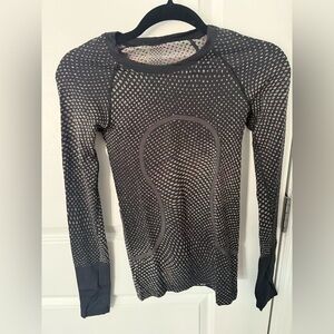 Lululemon Swiftly - Size 2